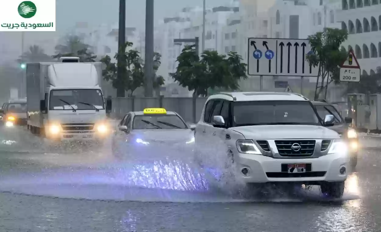 عاجل أمطار غزيرة وجريان للسيول تهدد هذه المناطق في الإمارات