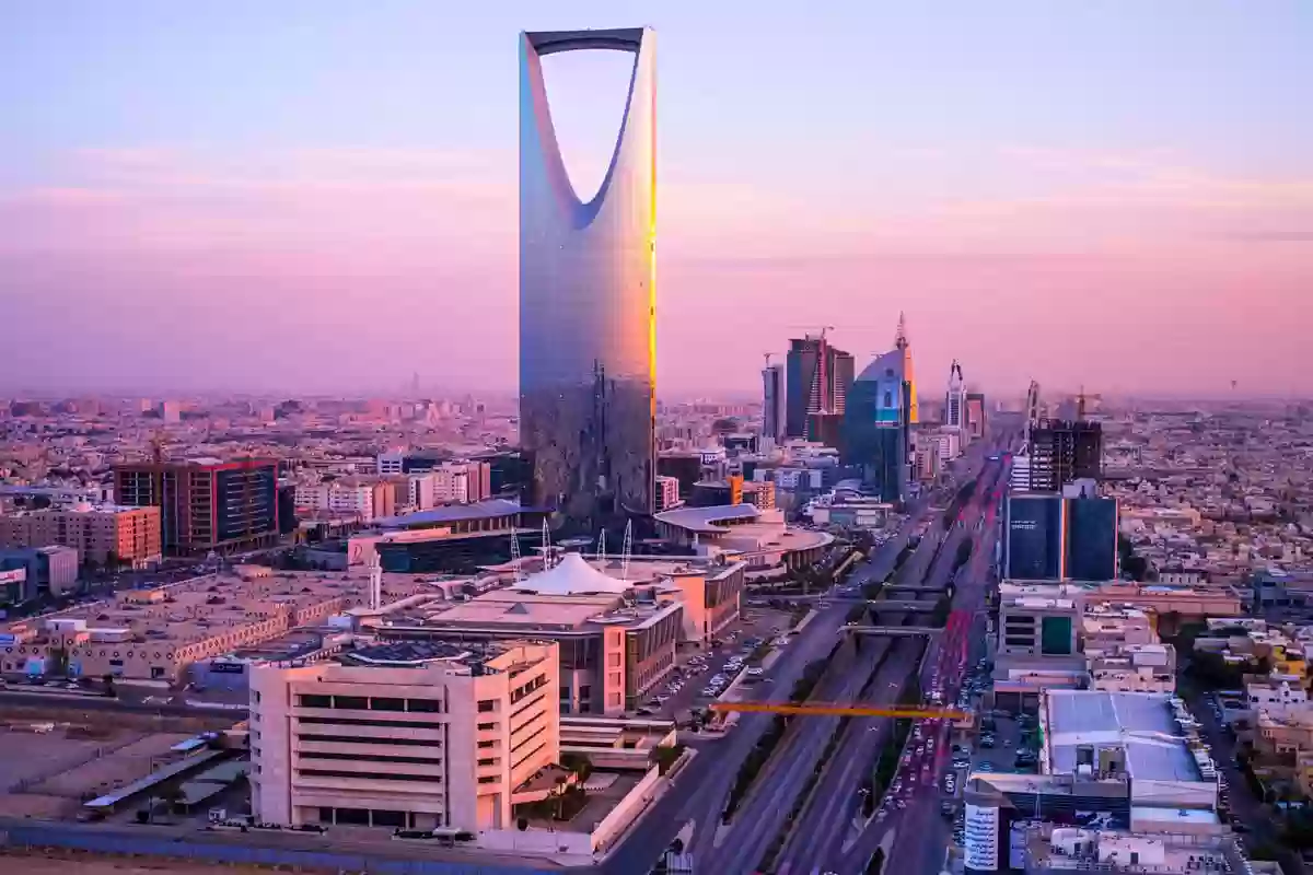 برج المملكة الرمز السعودي